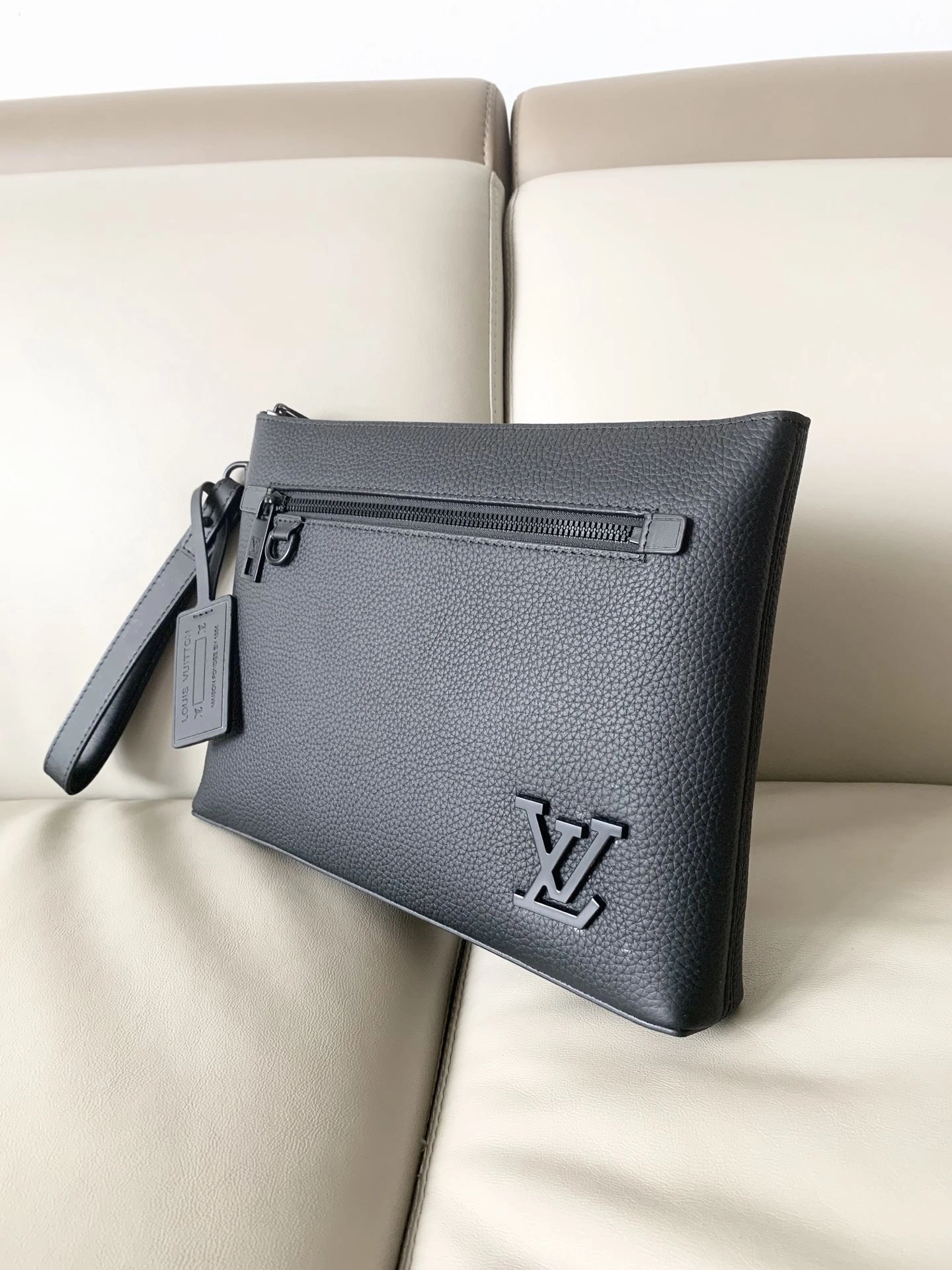 Mens Louis Vuitton Clutch Bags Refined 90606