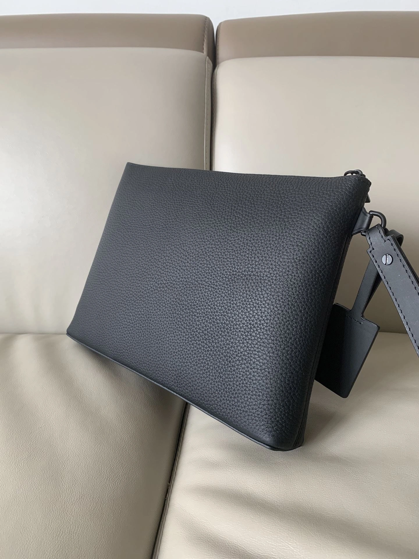 Mens Louis Vuitton Clutch Bags Refined 90606