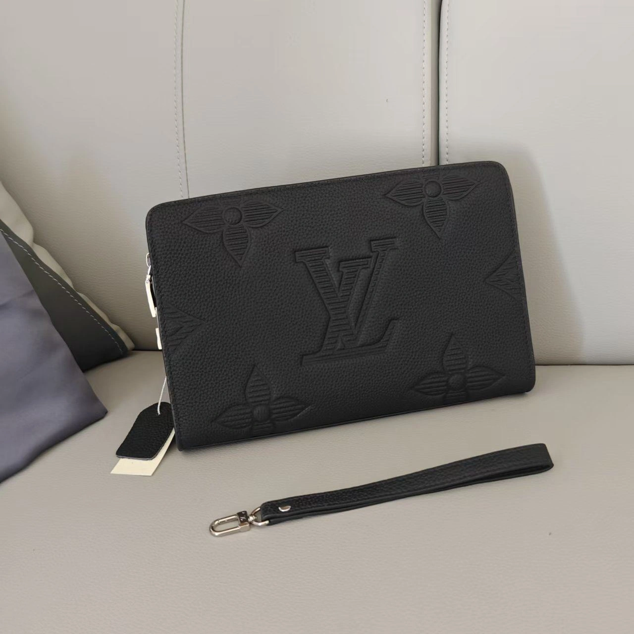 Effortless Mens Louis Vuitton Clutch Bags 92709