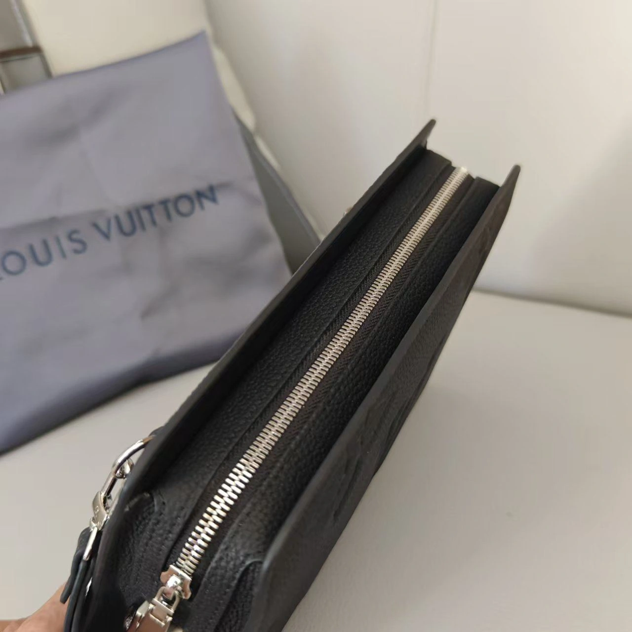 Effortless Mens Louis Vuitton Clutch Bags 92709
