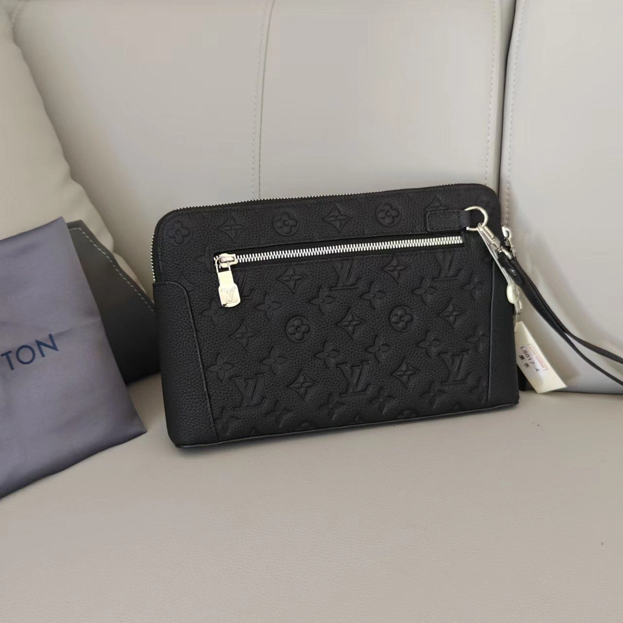 ComfortFit Mens Louis Vuitton Clutch Bags 92711