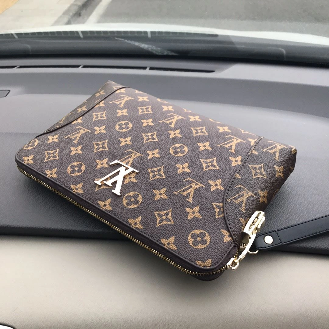 BestValue Mens Louis Vuitton Clutch Bags 92715