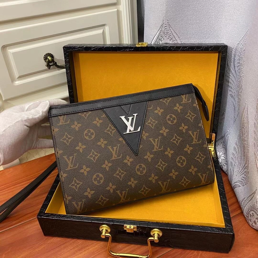 Mens Louis Vuitton Clutch Bags ZipUp 92705