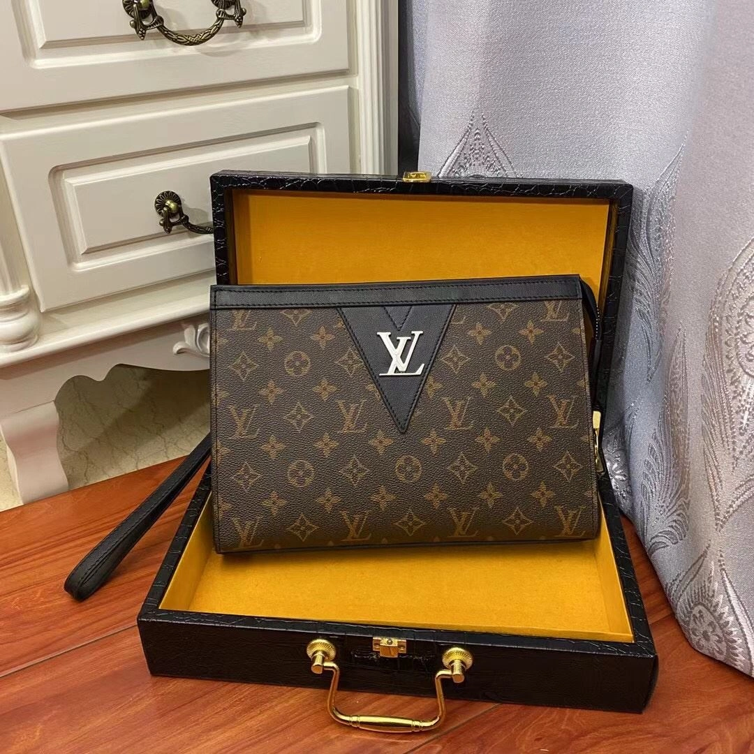 Mens Louis Vuitton Clutch Bags ZipUp 92705