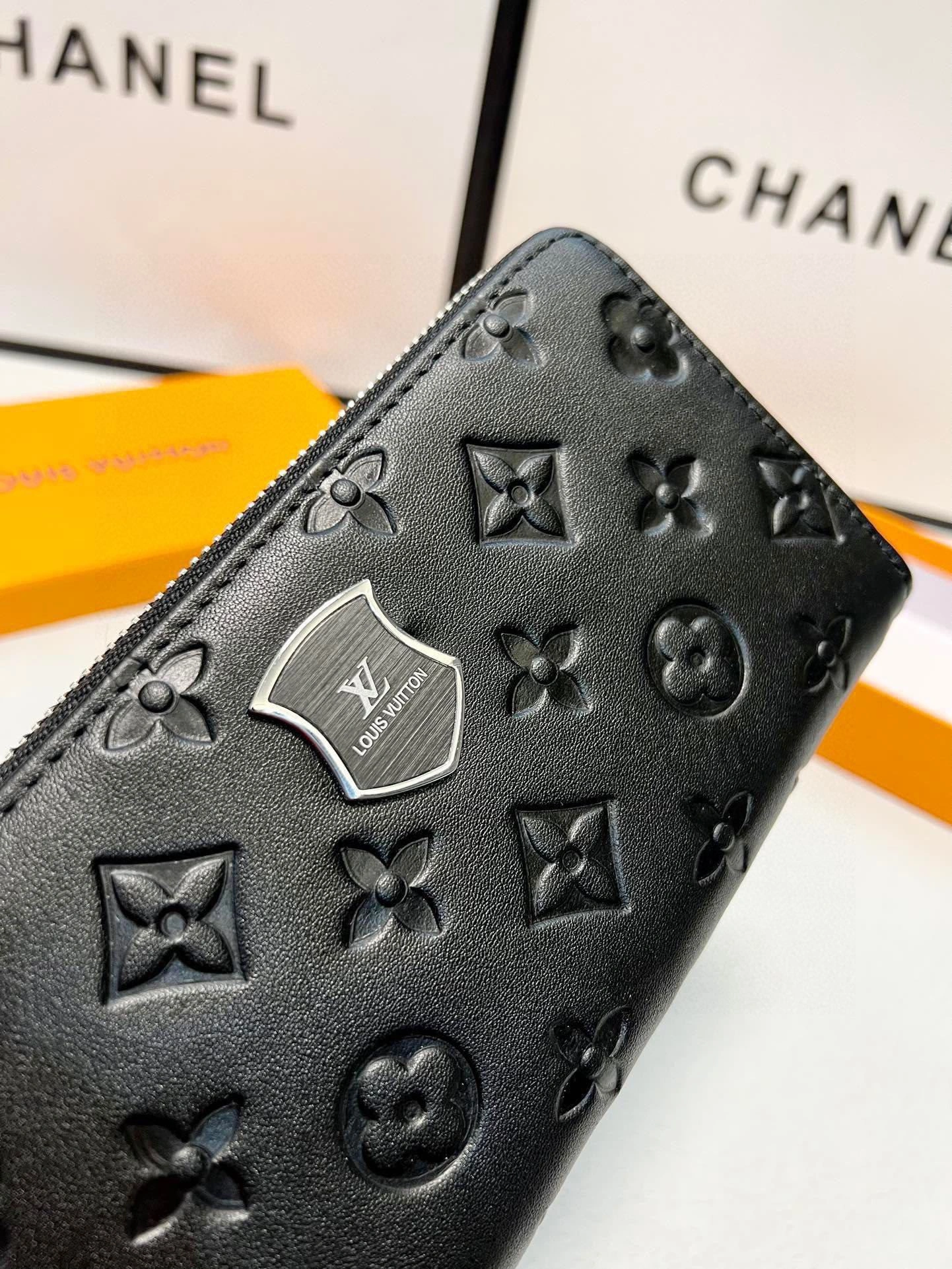 Mens Louis Vuitton Clutch Bags Elegant 92716