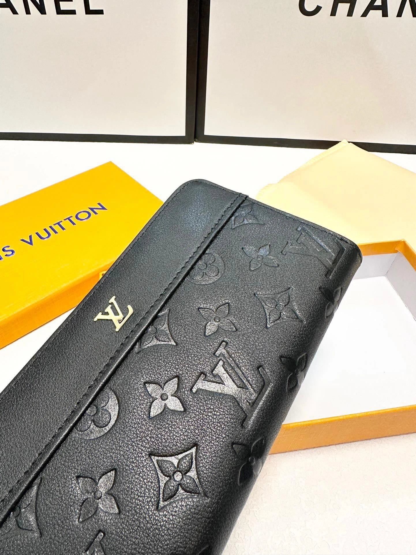 Modern Mens Louis Vuitton Clutch Bags 92723