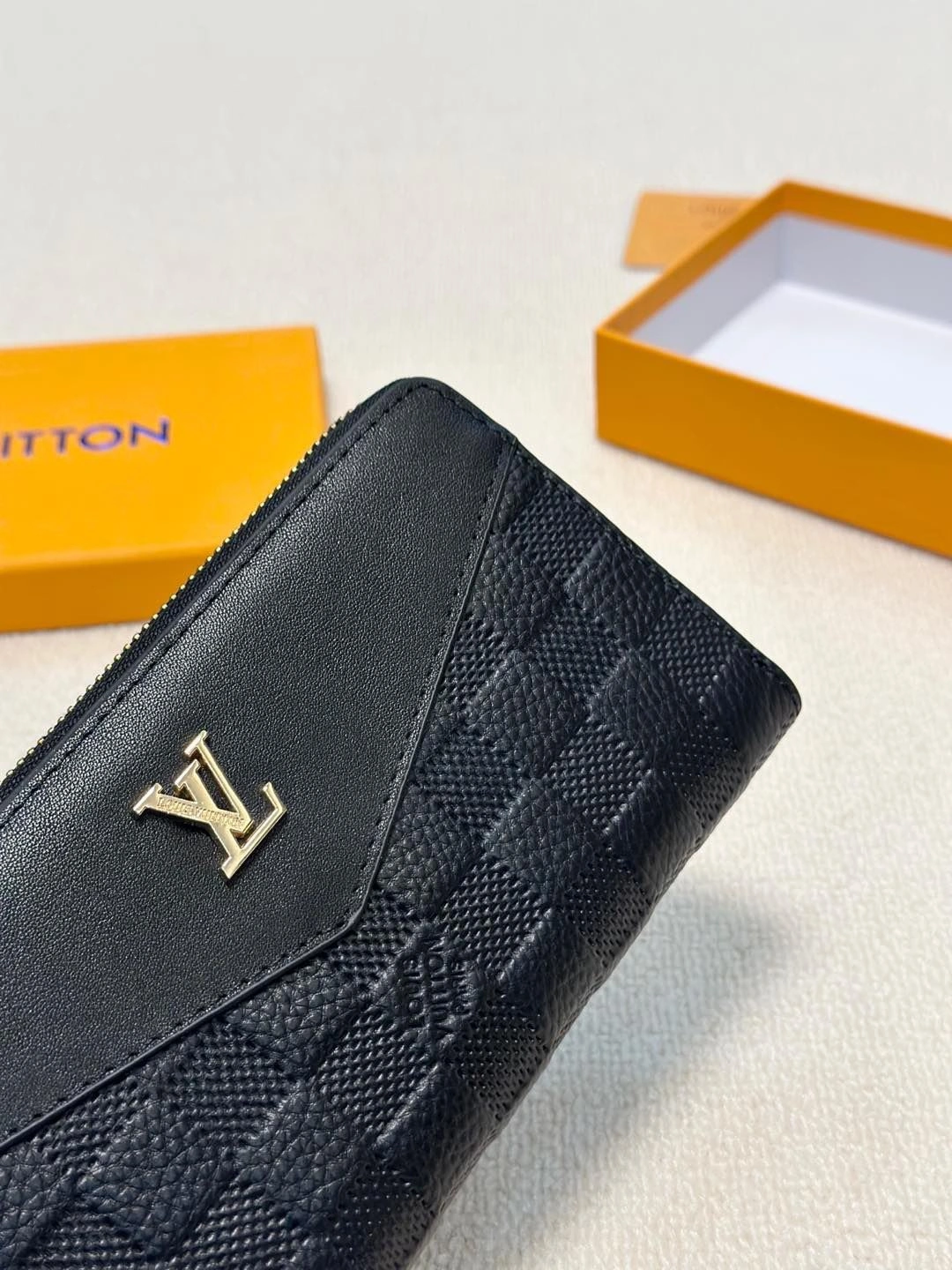 Mens Louis Vuitton Clutch Bags Unique 92708
