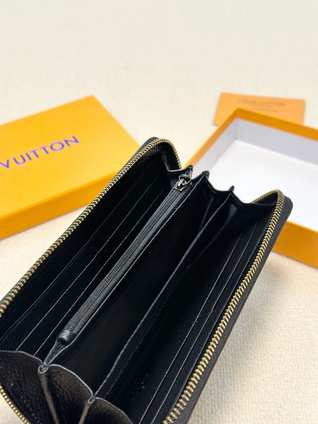 Mens Louis Vuitton Clutch Bags Unique 92708