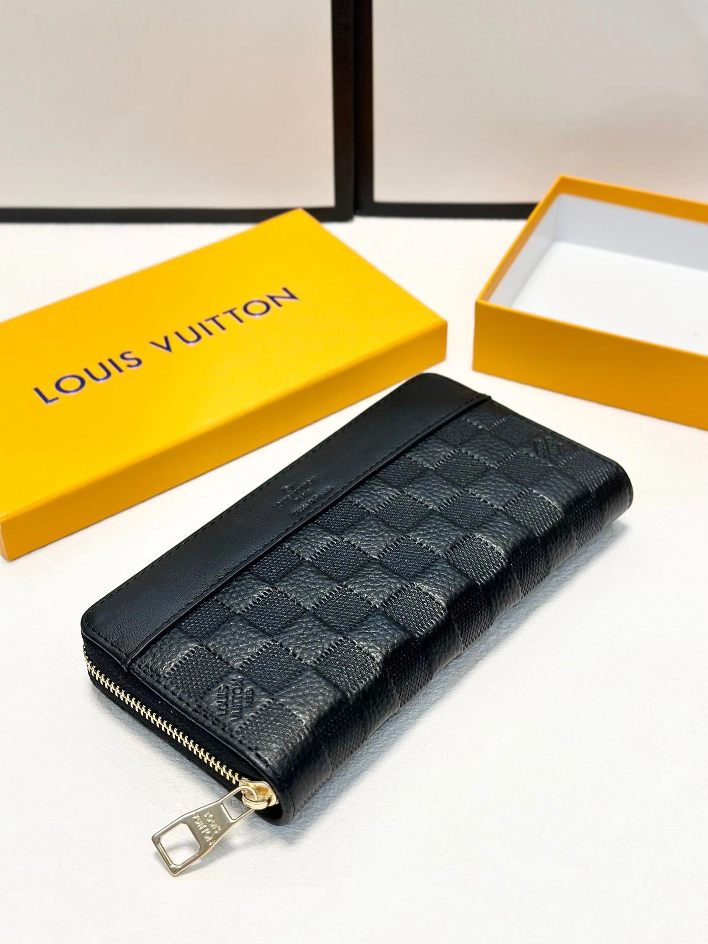 StreetReady Mens Louis Vuitton Clutch Bags 92722