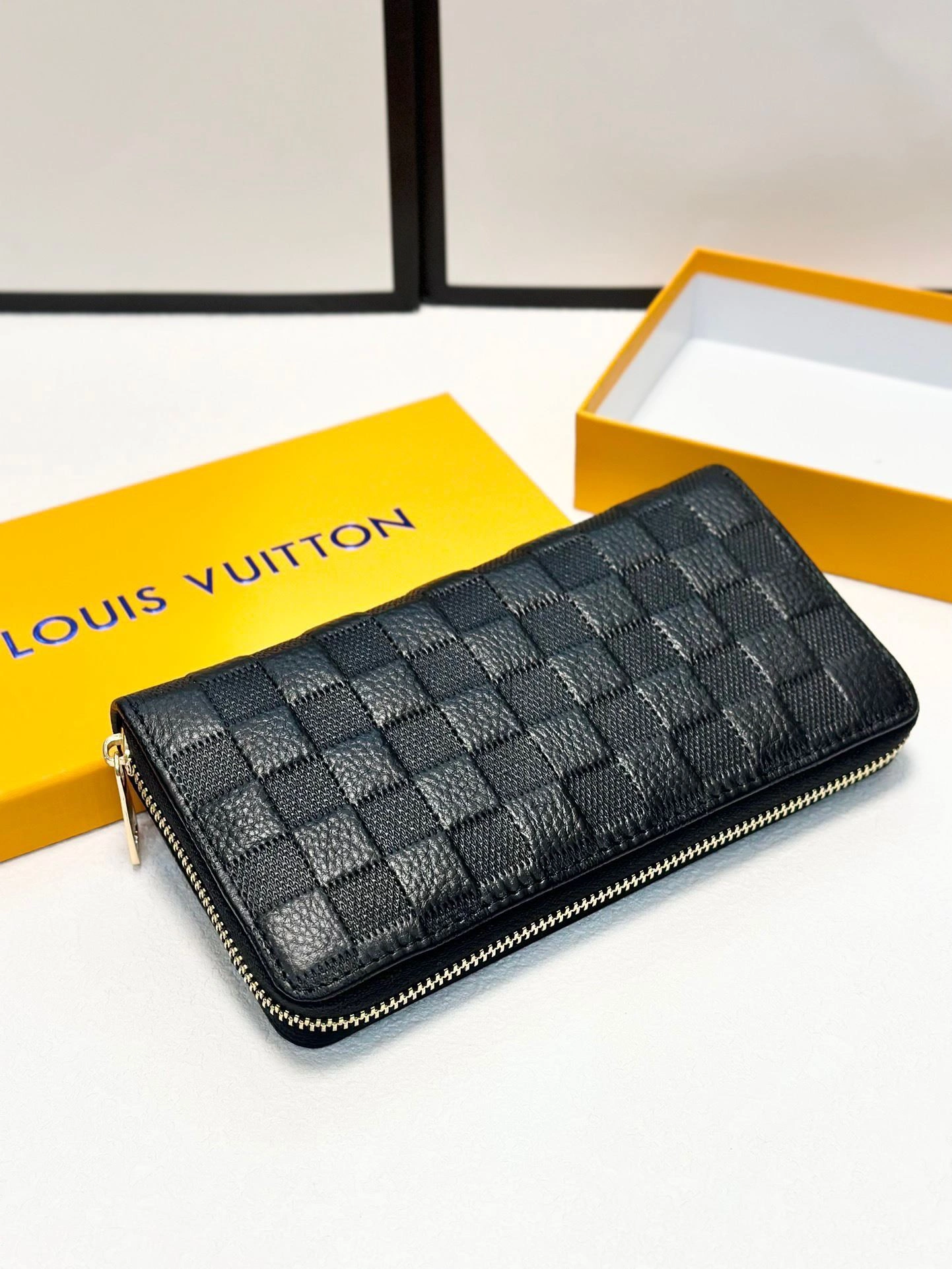 StreetReady Mens Louis Vuitton Clutch Bags 92722