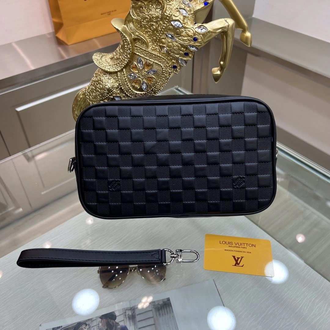Mens Louis Vuitton Clutch Bags HighQuality 91734