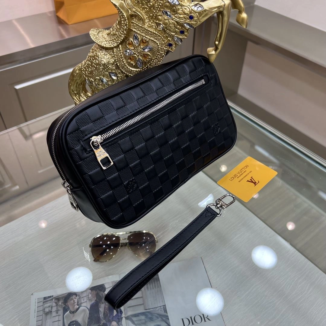 Mens Louis Vuitton Clutch Bags HighQuality 91734