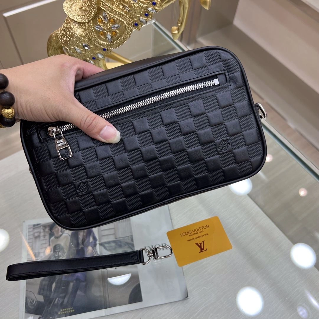 Mens Louis Vuitton Clutch Bags HighQuality 91734