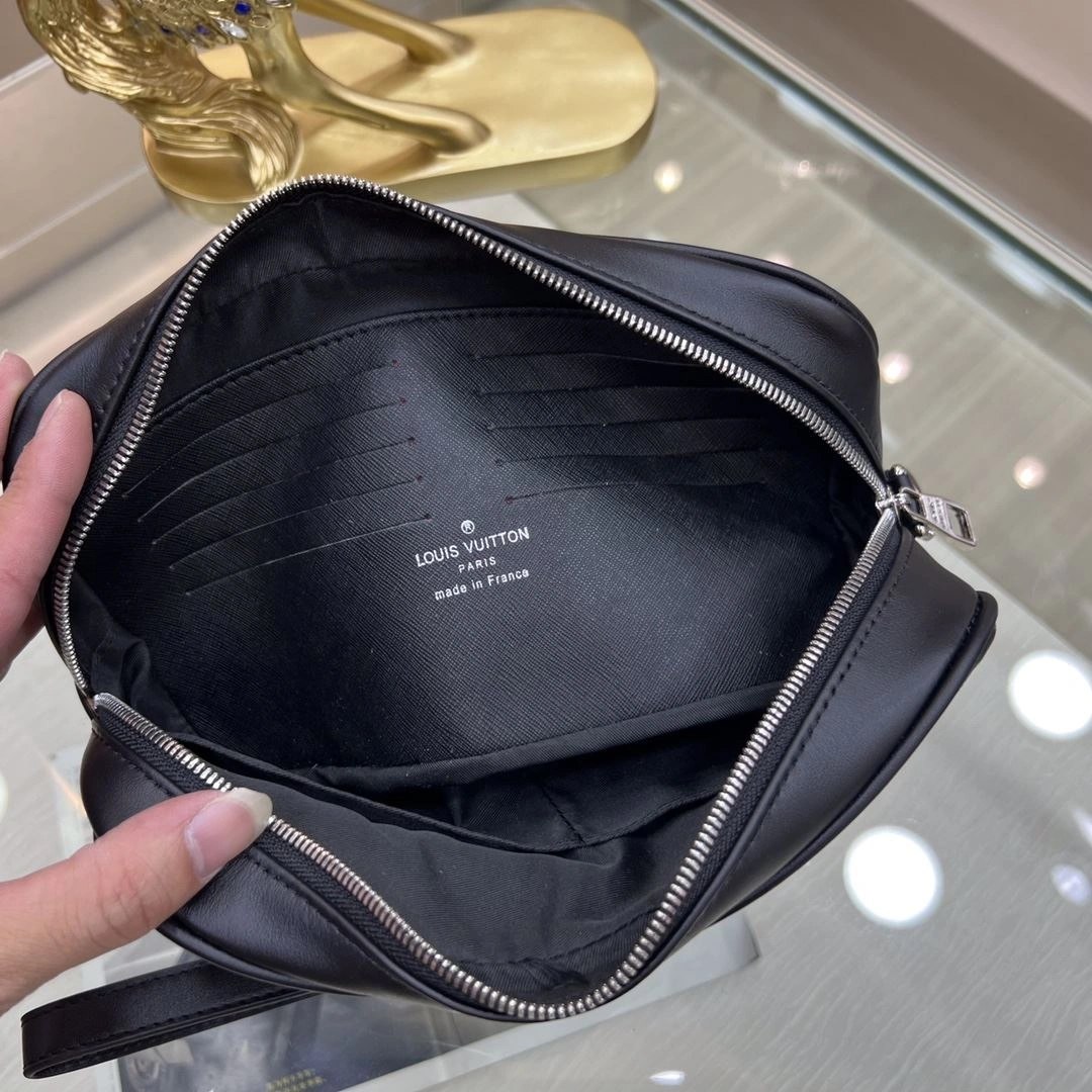 Mens Louis Vuitton Clutch Bags HighQuality 91734