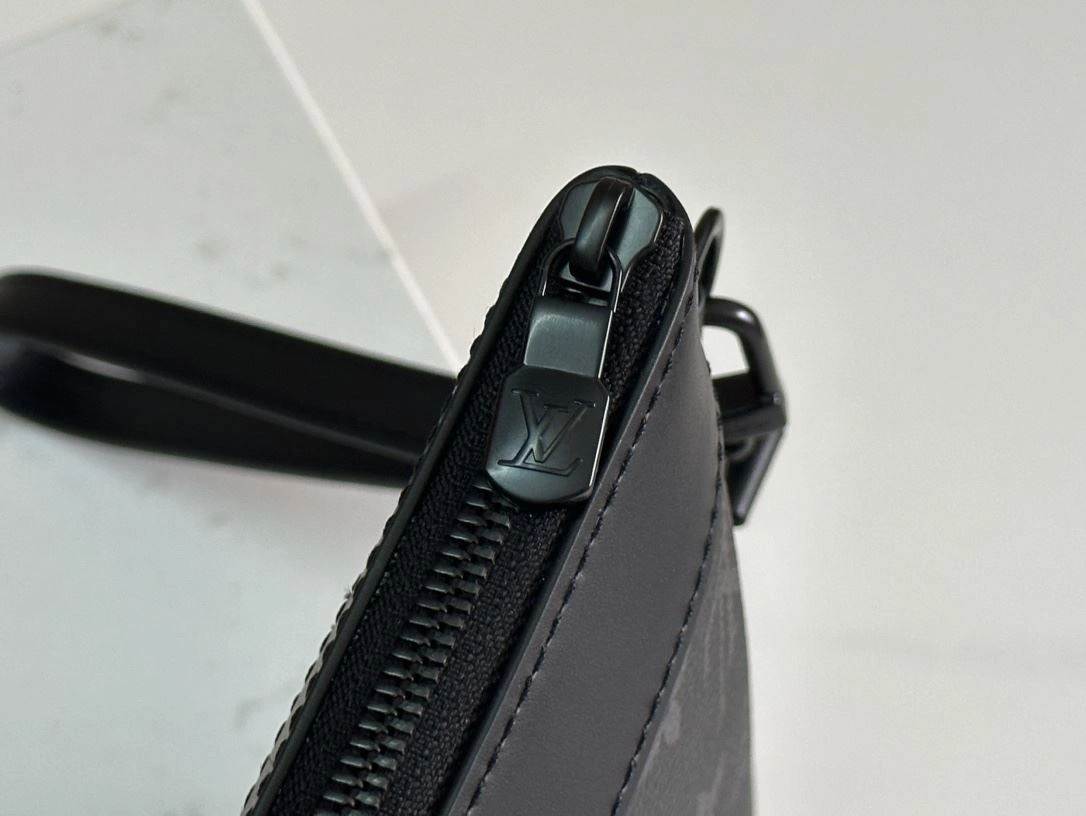 Mens Louis Vuitton Clutch Bags Packable 91740