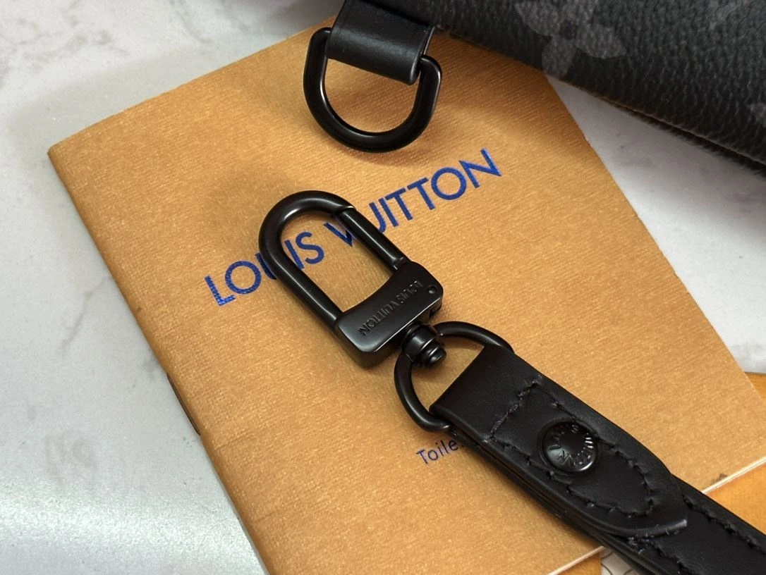 Mens Louis Vuitton Clutch Bags Packable 91740