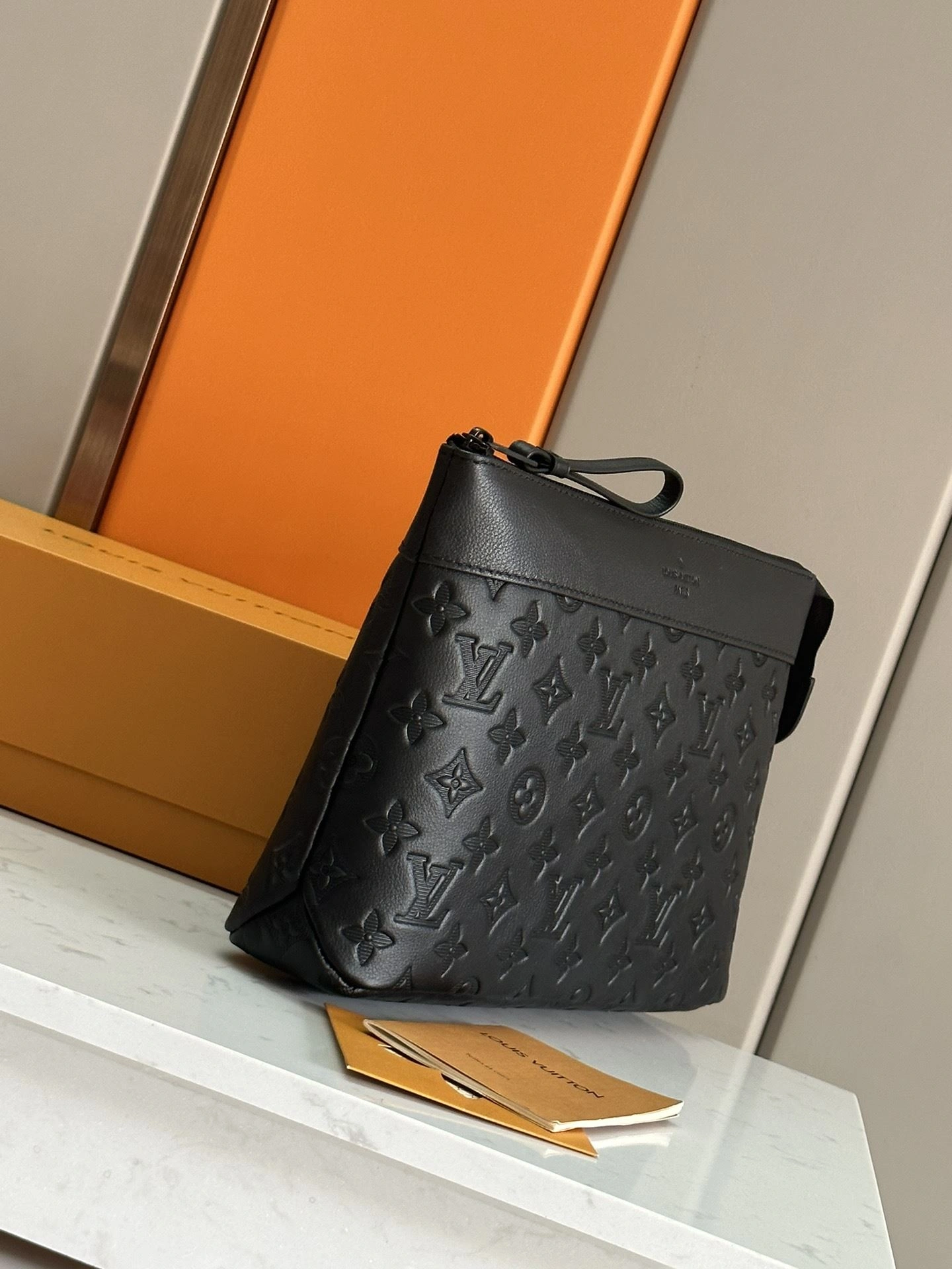 Mens Louis Vuitton Clutch Bags Effortless 91724
