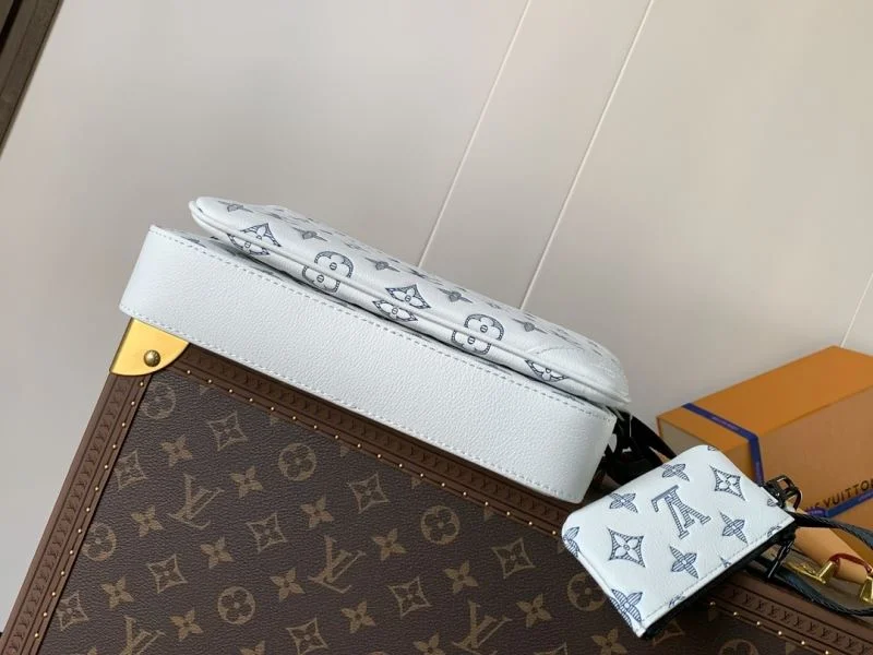 Mens Louis Vuitton Satchel Bags FreshLook 43197