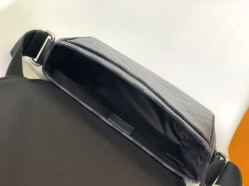 Mens Louis Vuitton Satchel Bags Cozy 42055