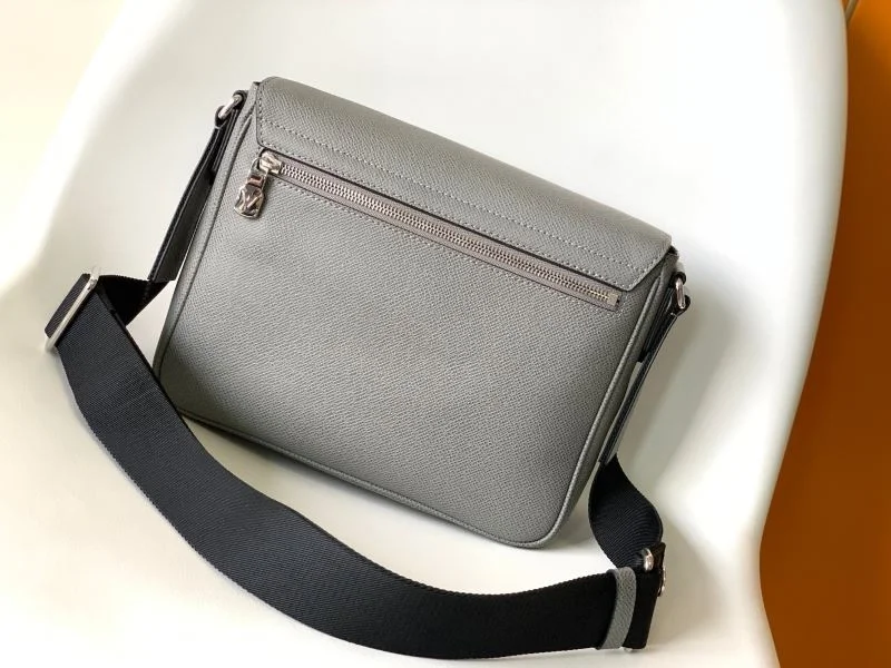 Mens Louis Vuitton Satchel Bags Casual 42033