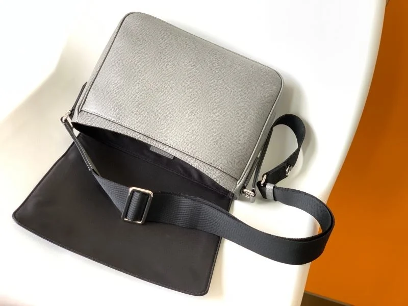 Mens Louis Vuitton Satchel Bags Casual 42033