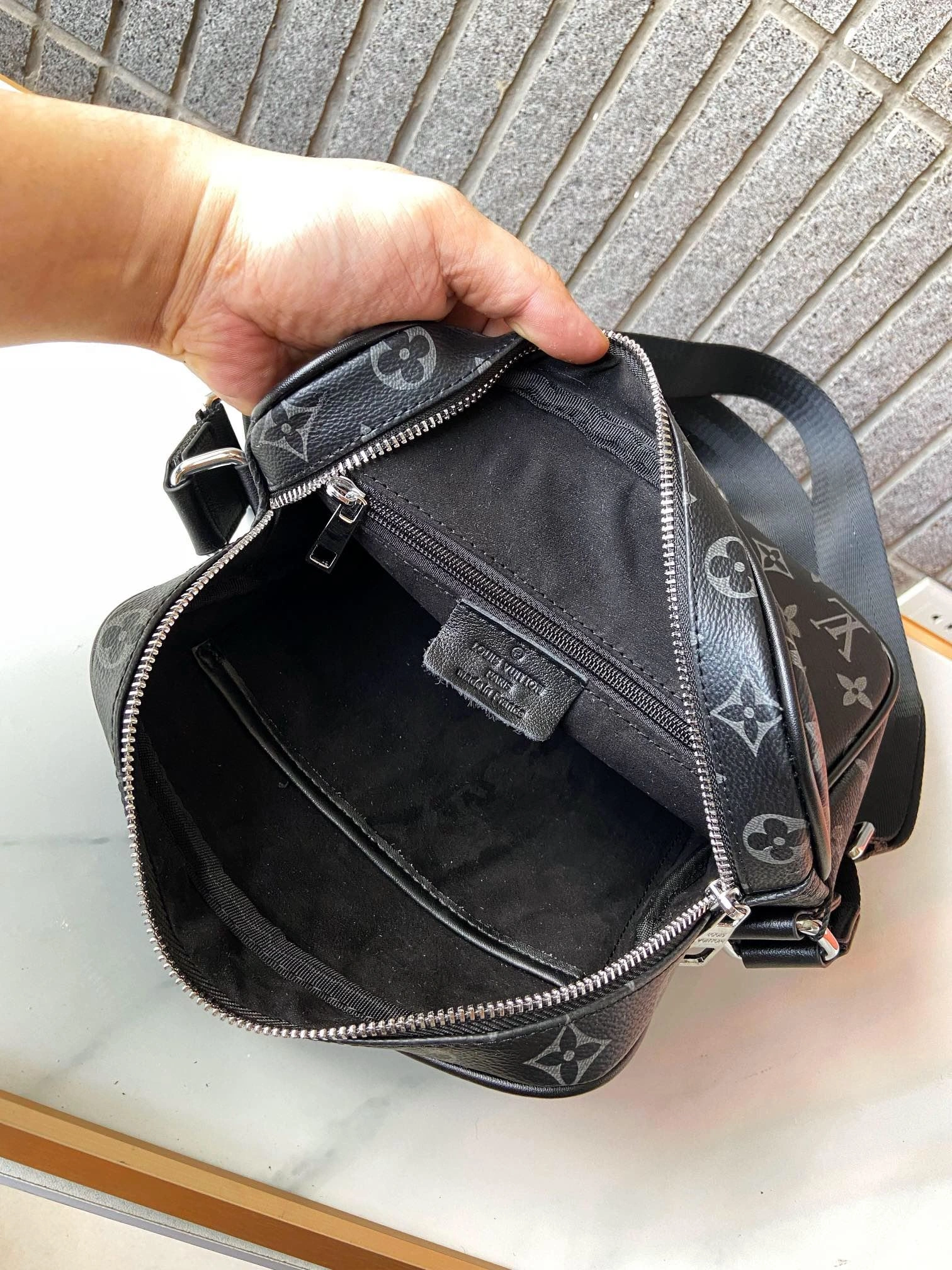 Mens Louis Vuitton Satchel Bags Sleek 92694