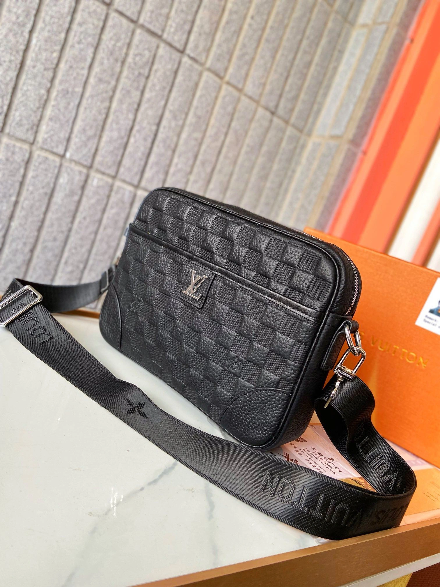 Comfortable Mens Louis Vuitton Satchel Bags 92712