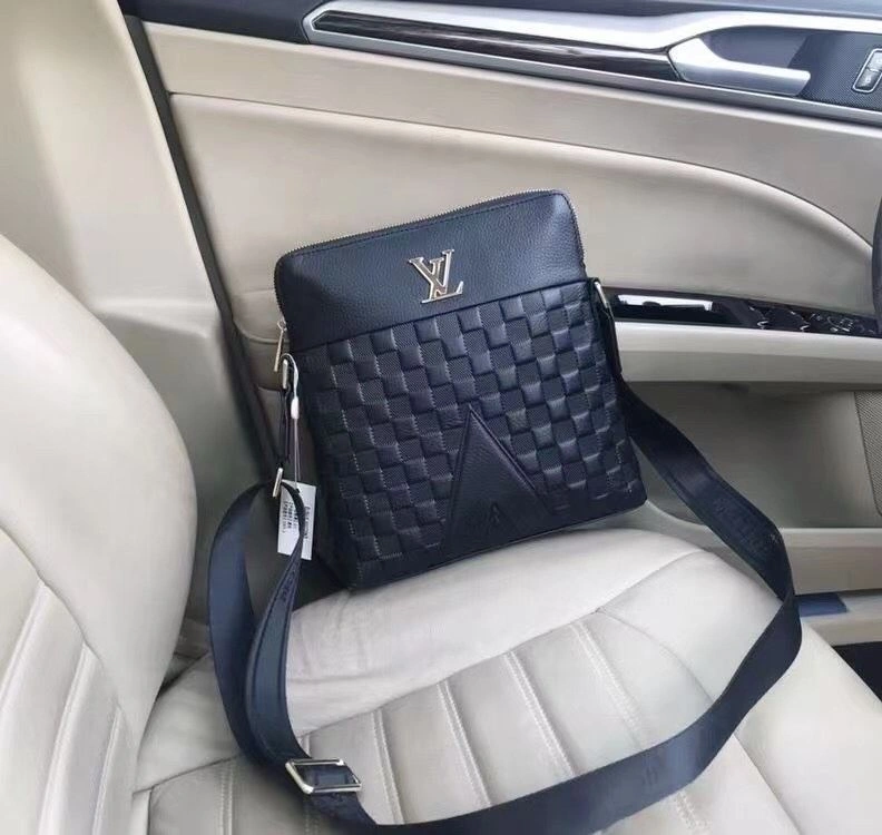 Mens Louis Vuitton Satchel Bags Minimalist 92706