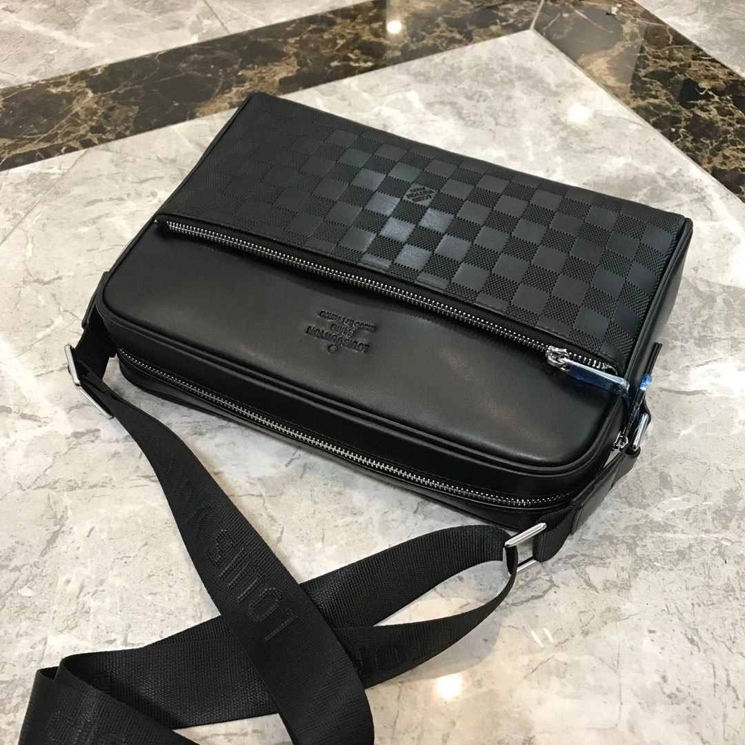 Mens Louis Vuitton Satchel Bags OnTrend 92714