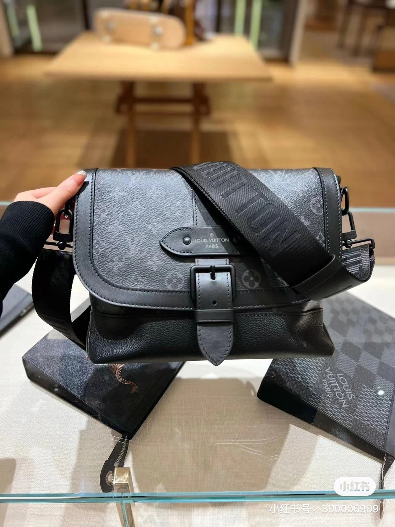 Mens Louis Vuitton Satchel Bags Chic 92687