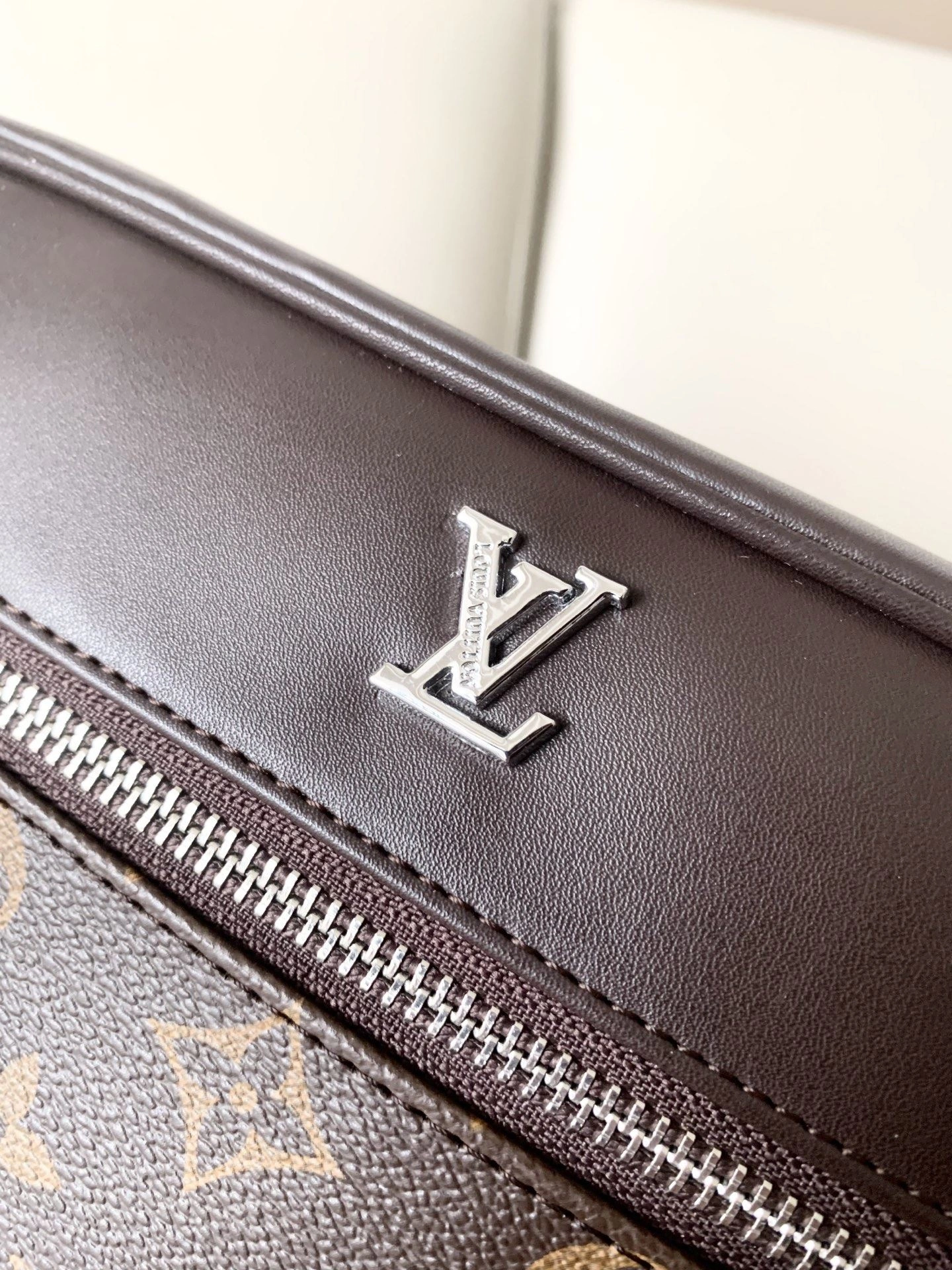 Mens Louis Vuitton Satchel Bags SmartChoice 92727