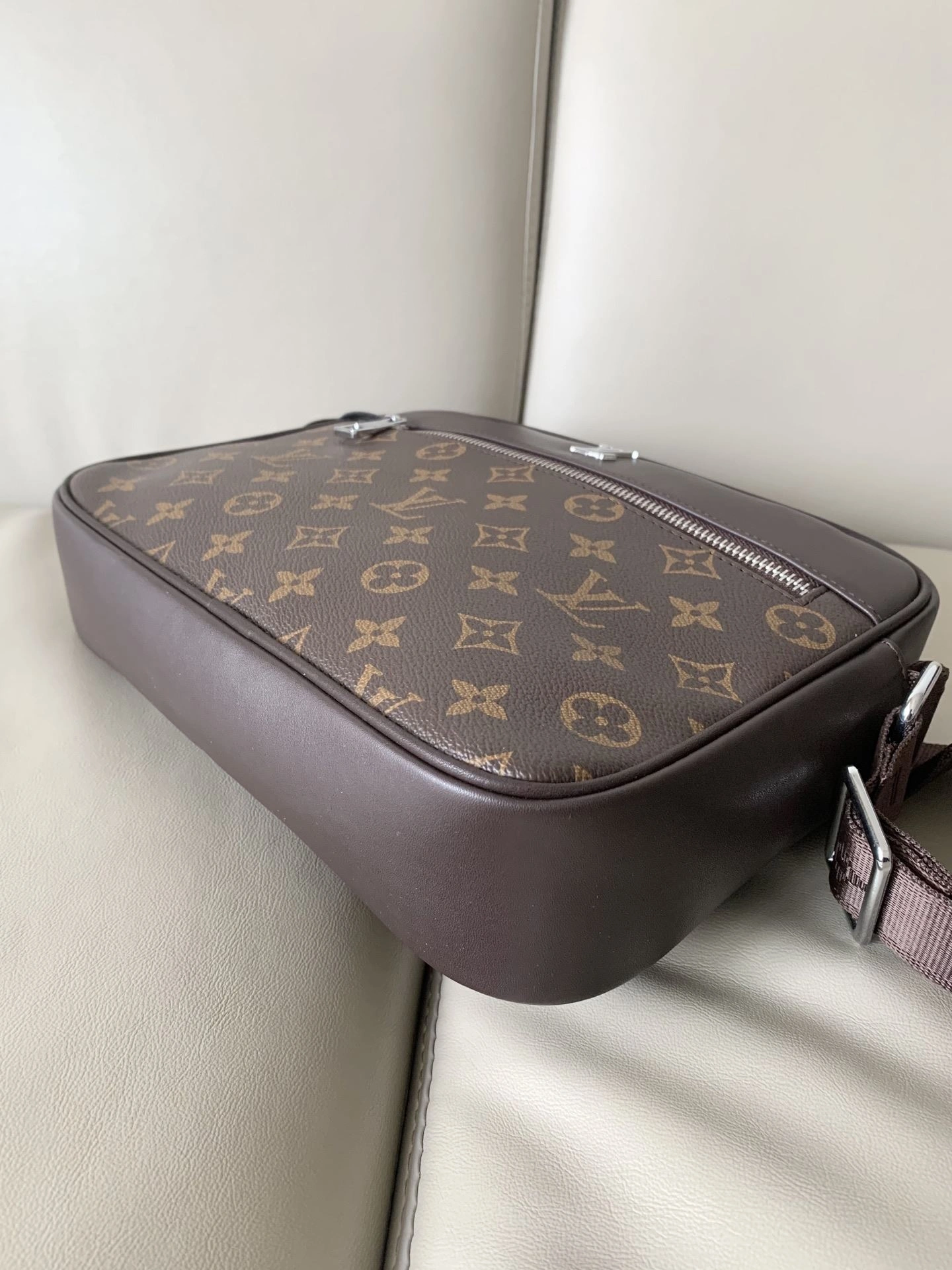 Mens Louis Vuitton Satchel Bags SmartChoice 92727