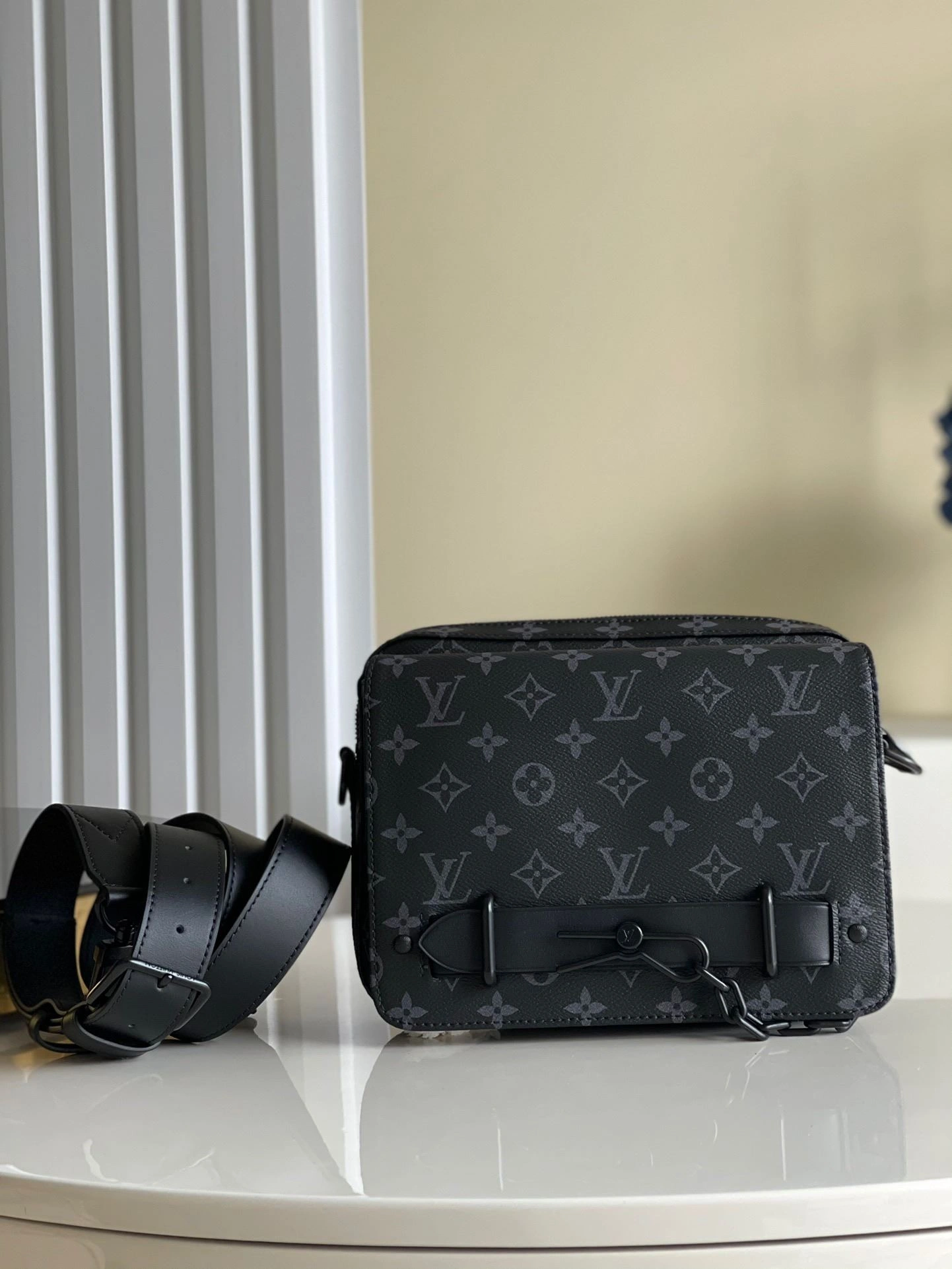 Mens Louis Vuitton Satchel Bags Trendy 92685