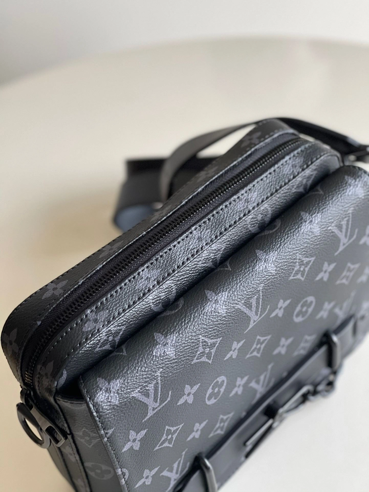 Mens Louis Vuitton Satchel Bags Trendy 92685