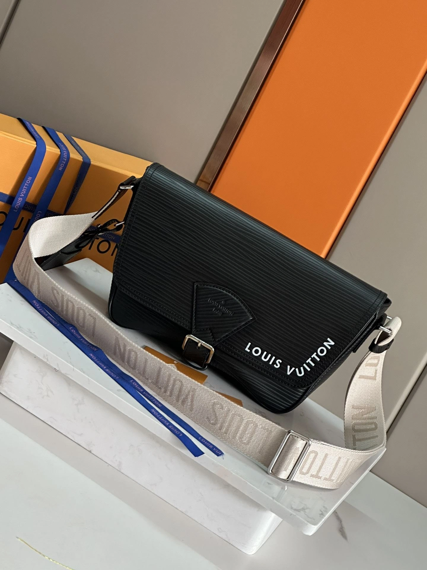 Mens Louis Vuitton Satchel Bags WaterResistant 91735