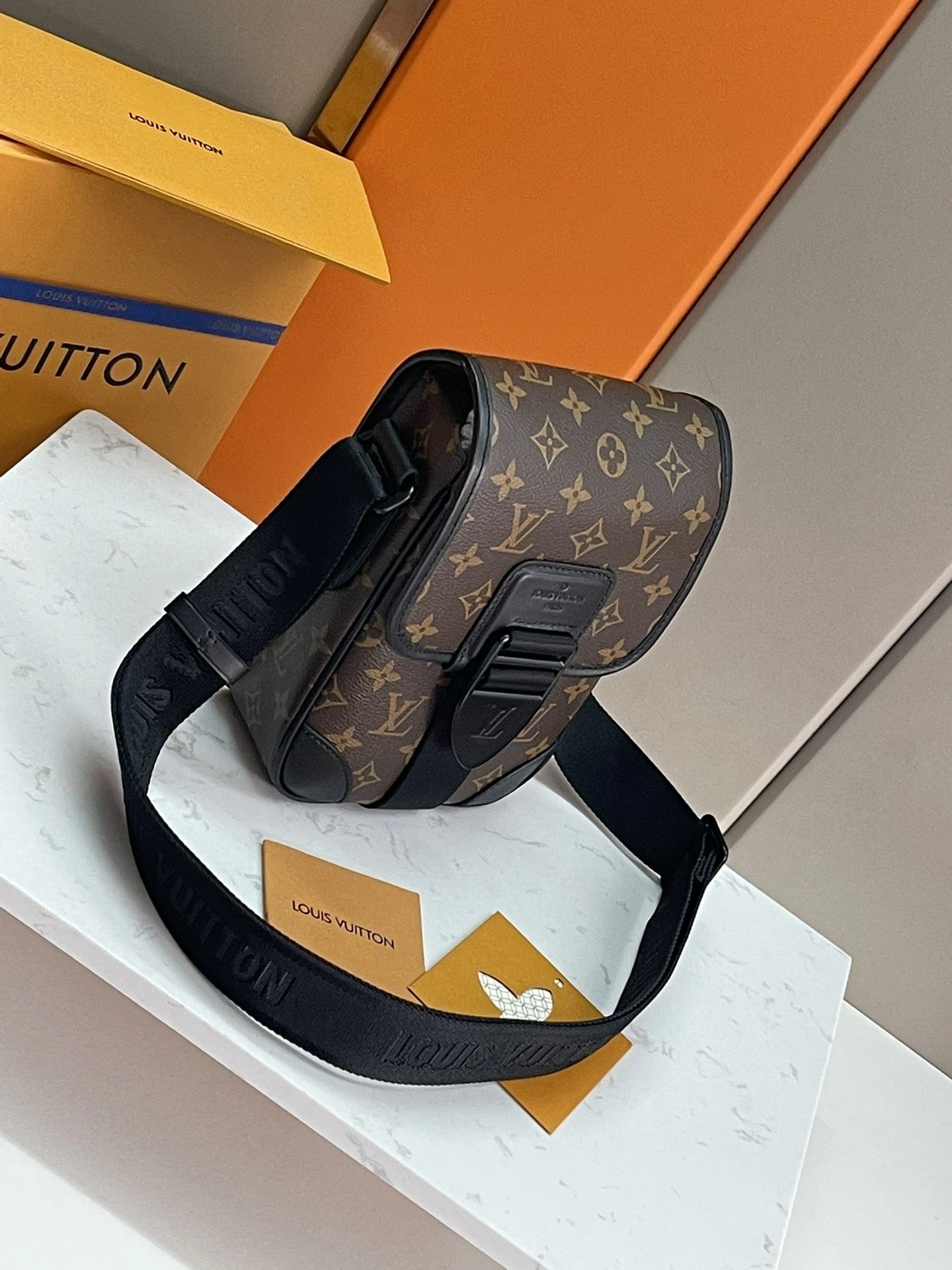 EasyCare Mens Louis Vuitton Satchel Bags 91731