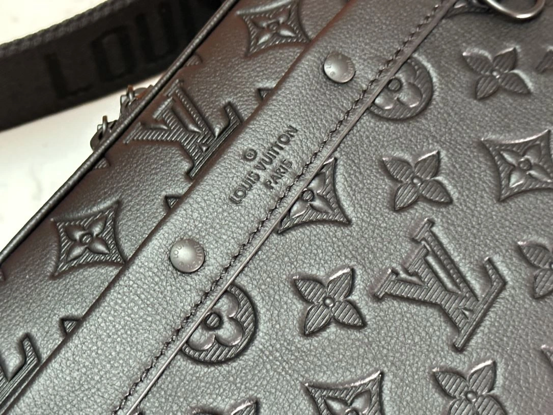 Mens Louis Vuitton Satchel Bags Lightweight 91729