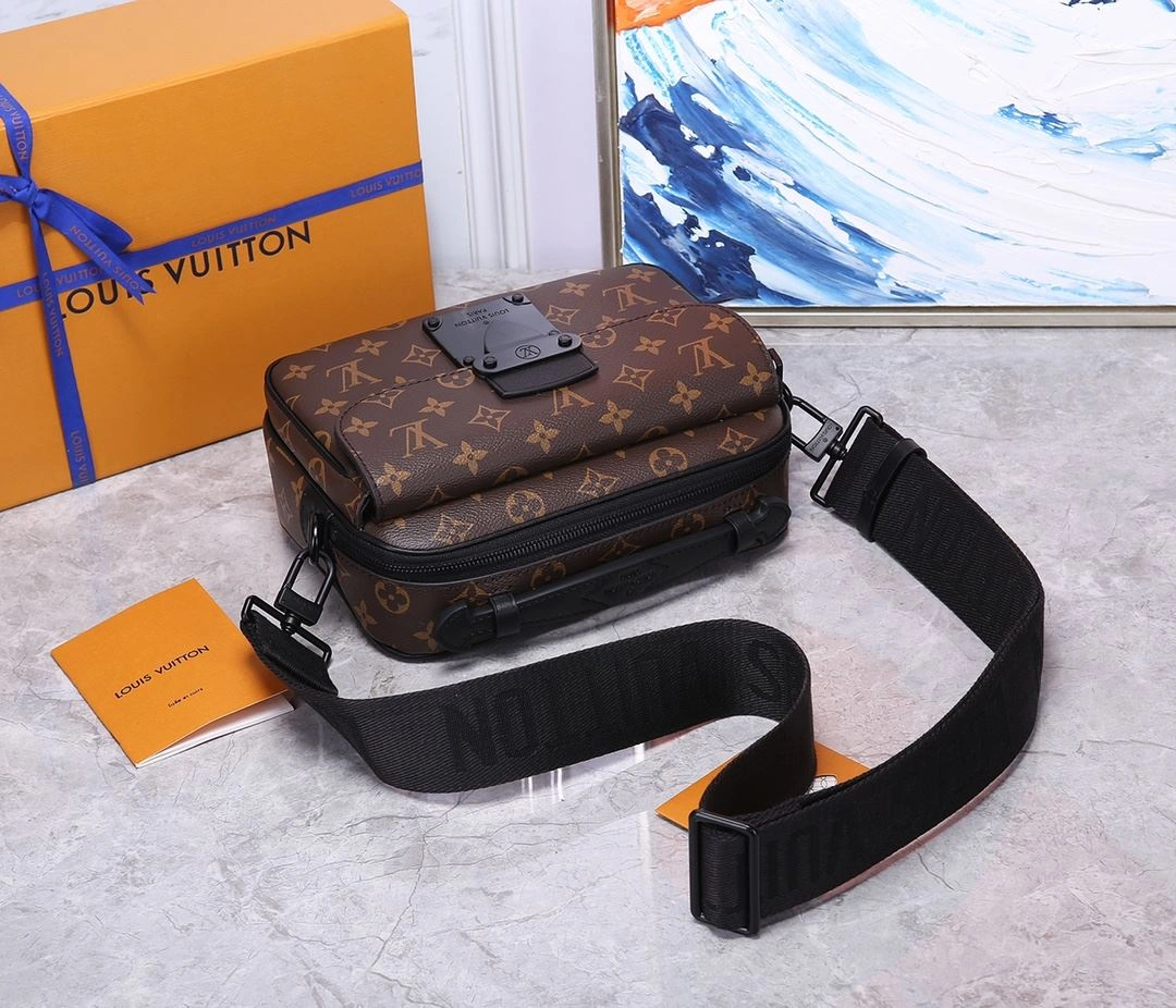 RelaxedFit Mens Louis Vuitton Satchel Bags 91726