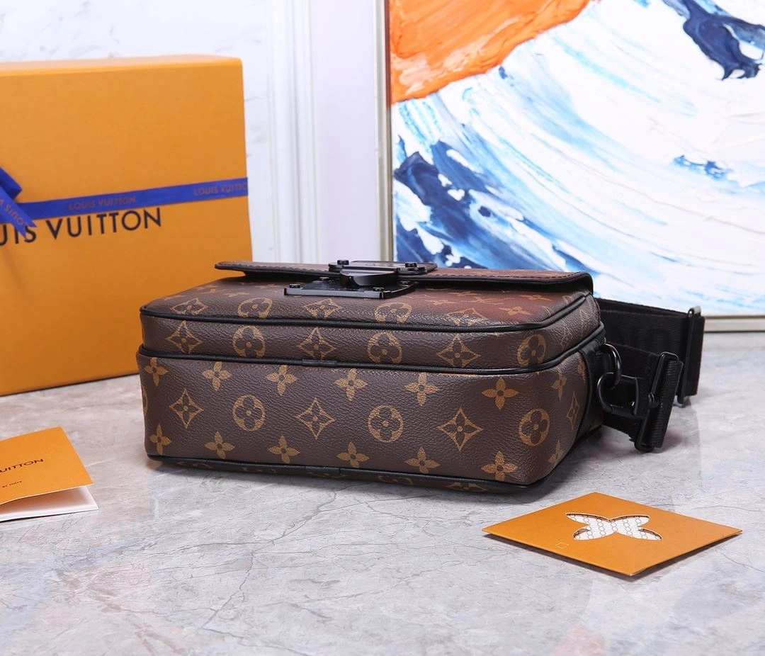 RelaxedFit Mens Louis Vuitton Satchel Bags 91726