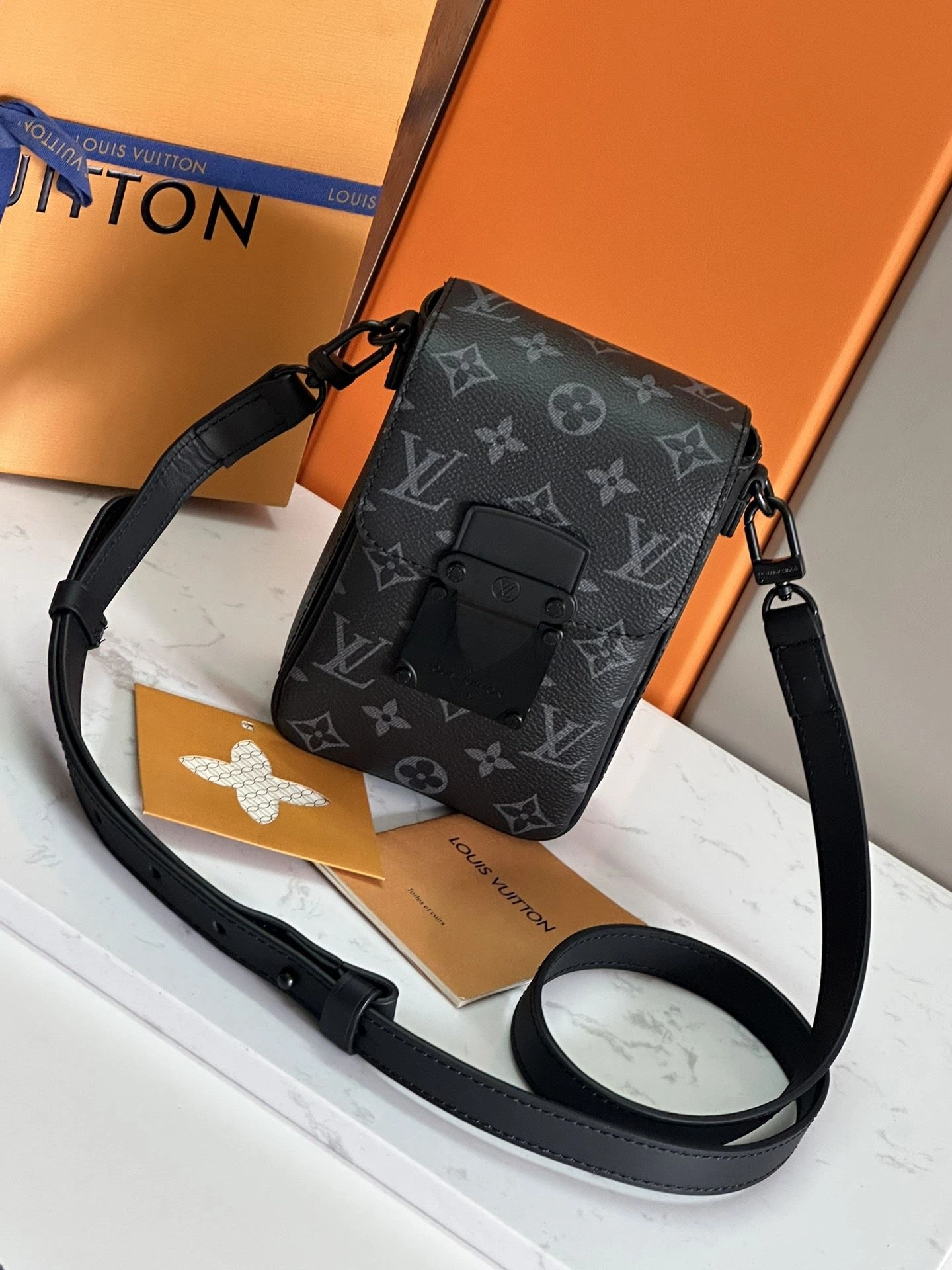 Mens Louis Vuitton Satchel Bags Comfortable 91750