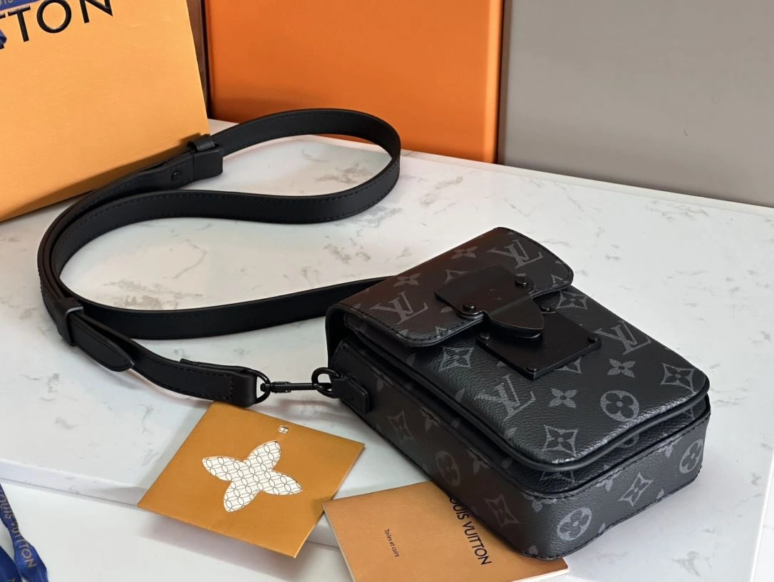 Mens Louis Vuitton Satchel Bags Comfortable 91750