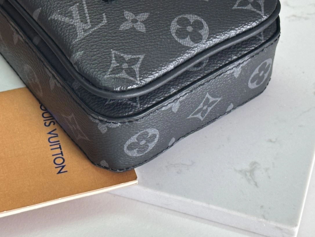 Mens Louis Vuitton Satchel Bags Comfortable 91750