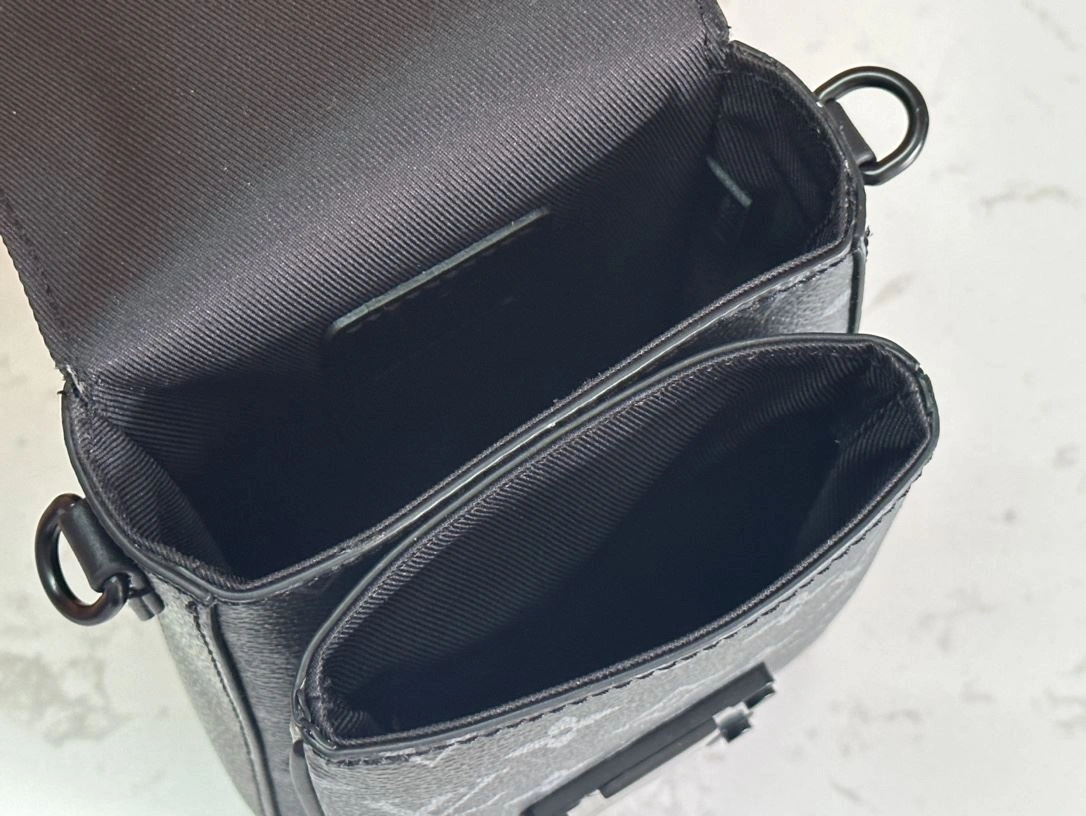Mens Louis Vuitton Satchel Bags Comfortable 91750