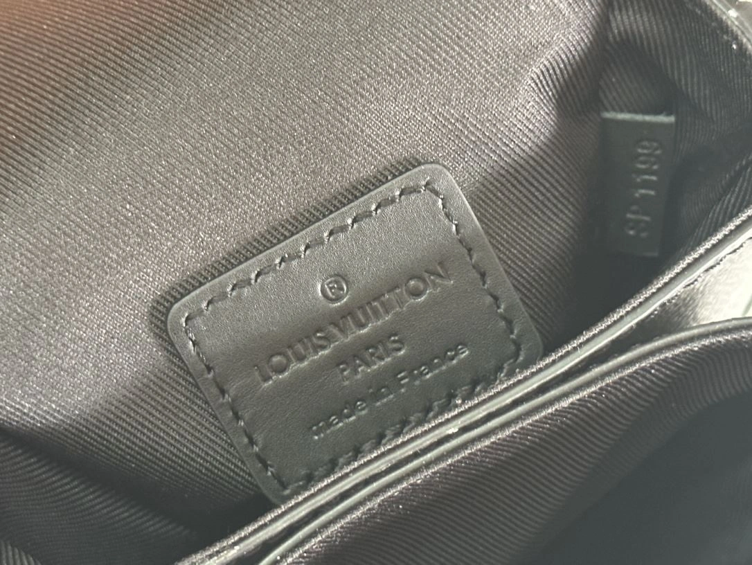 Mens Louis Vuitton Satchel Bags Comfortable 91750