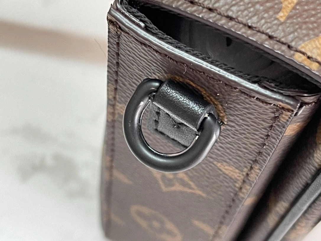 Mens Louis Vuitton Satchel Bags Sustainable 91722
