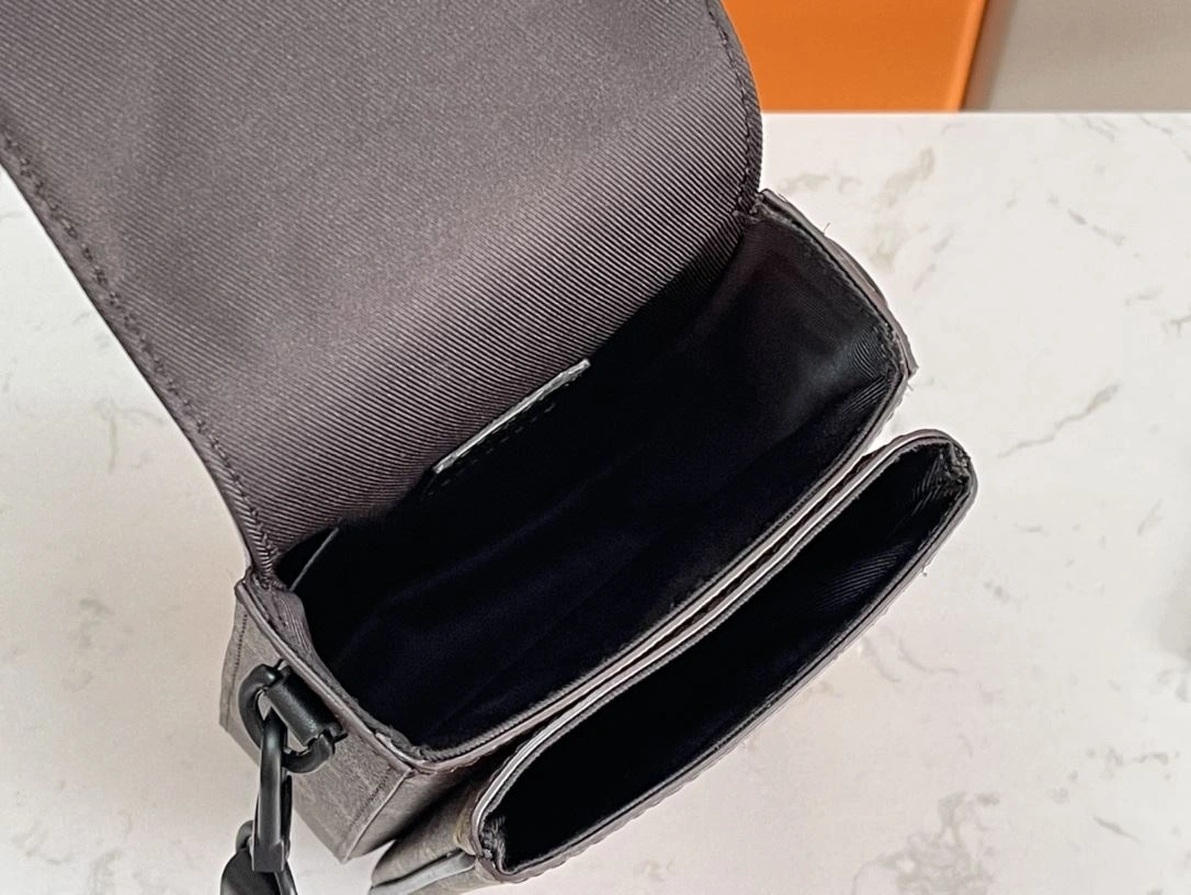Mens Louis Vuitton Satchel Bags Sustainable 91722