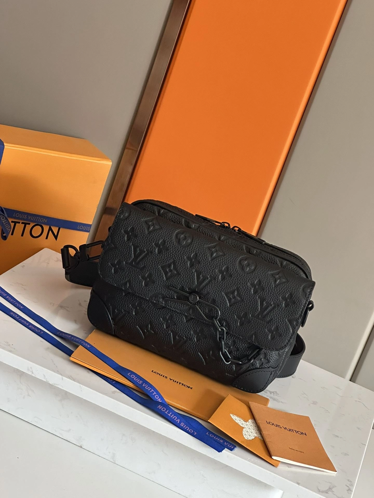 RelaxedFit Mens Louis Vuitton Satchel Bags 91715