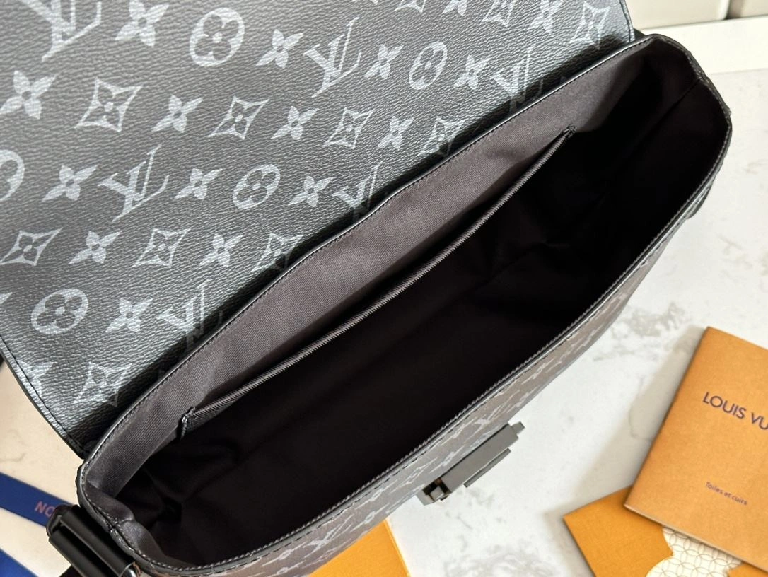 Lightweight Mens Louis Vuitton Satchel Bags 91711