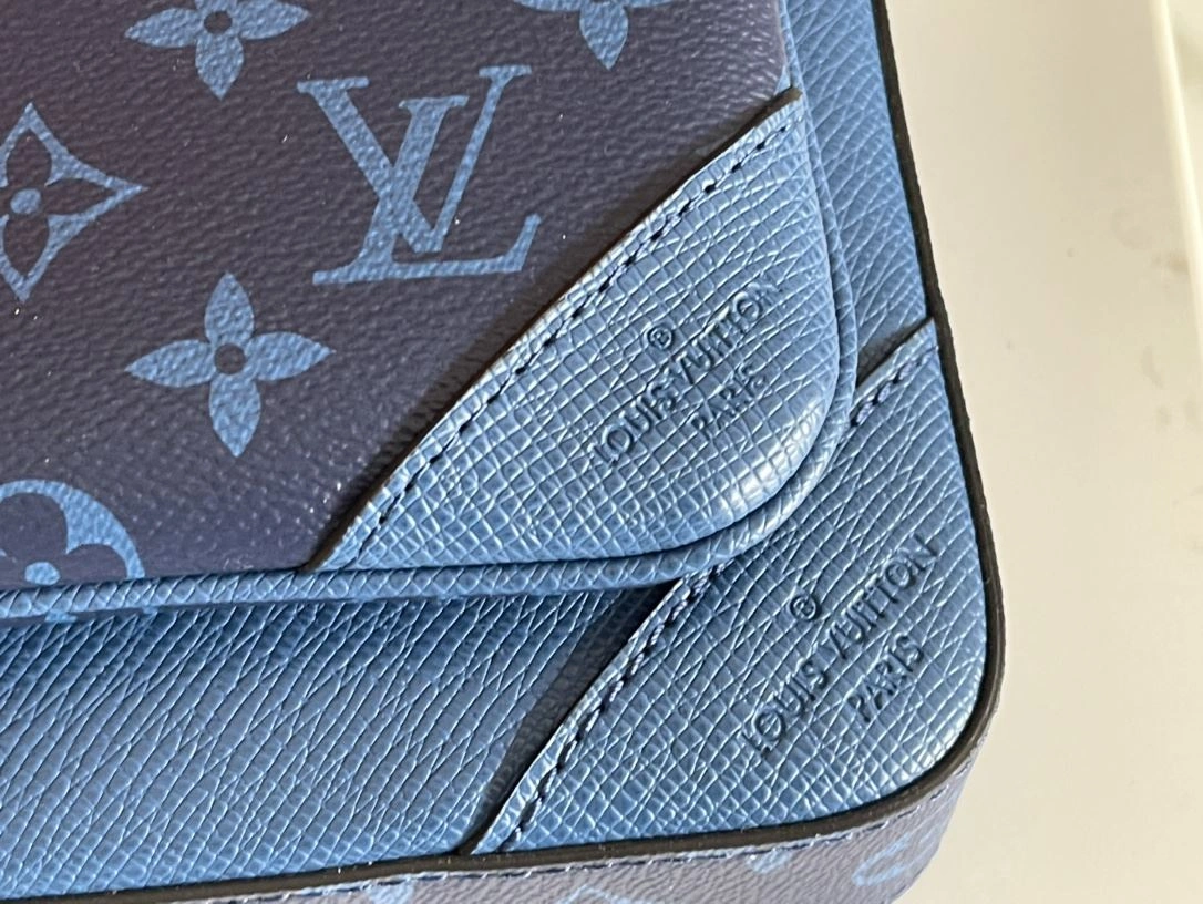 Mens Louis Vuitton Satchel Bags Cozy 91727