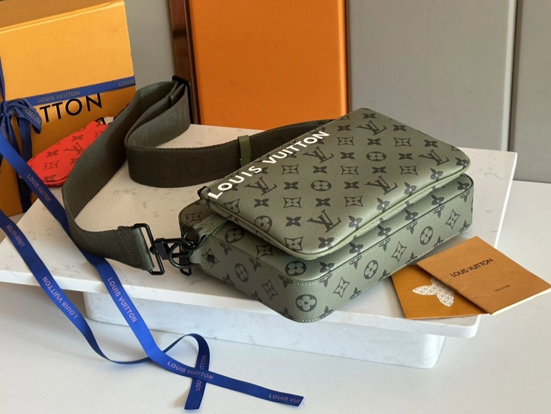 Colorful Mens Louis Vuitton Satchel Bags 91696